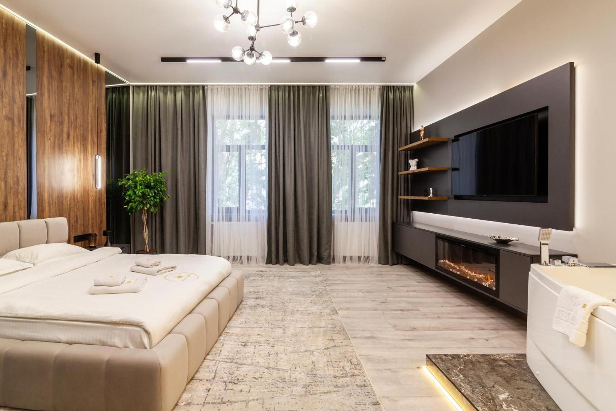 Royal Vip Jacuzzi Apart 利沃夫 外观 照片
